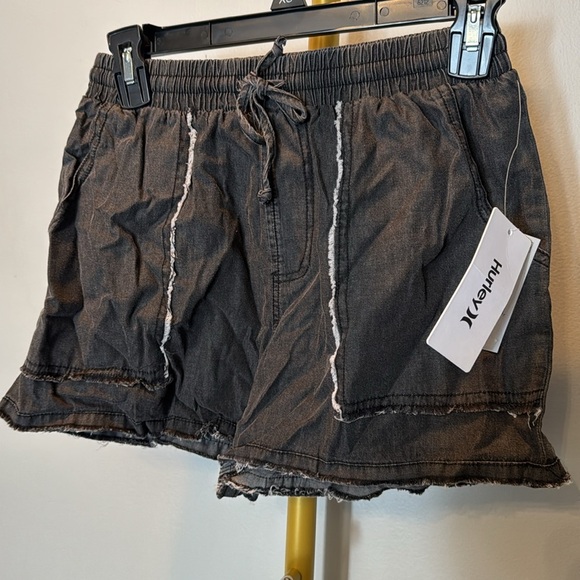 Hurley black lightweight cotton distressed shorts NWT XS - Picture 2 of 10